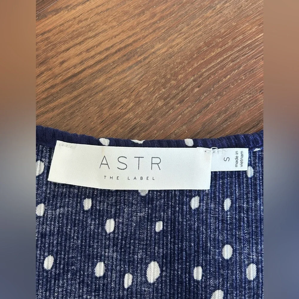 ASTR Ribbed Top - Picture 2 of 4